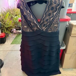 Elegant Navy Lace Dress p68